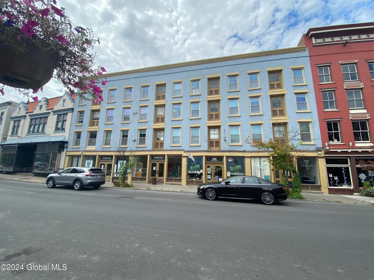 Hudson Valley Real Estate | View 409-415 River Street, Suite B