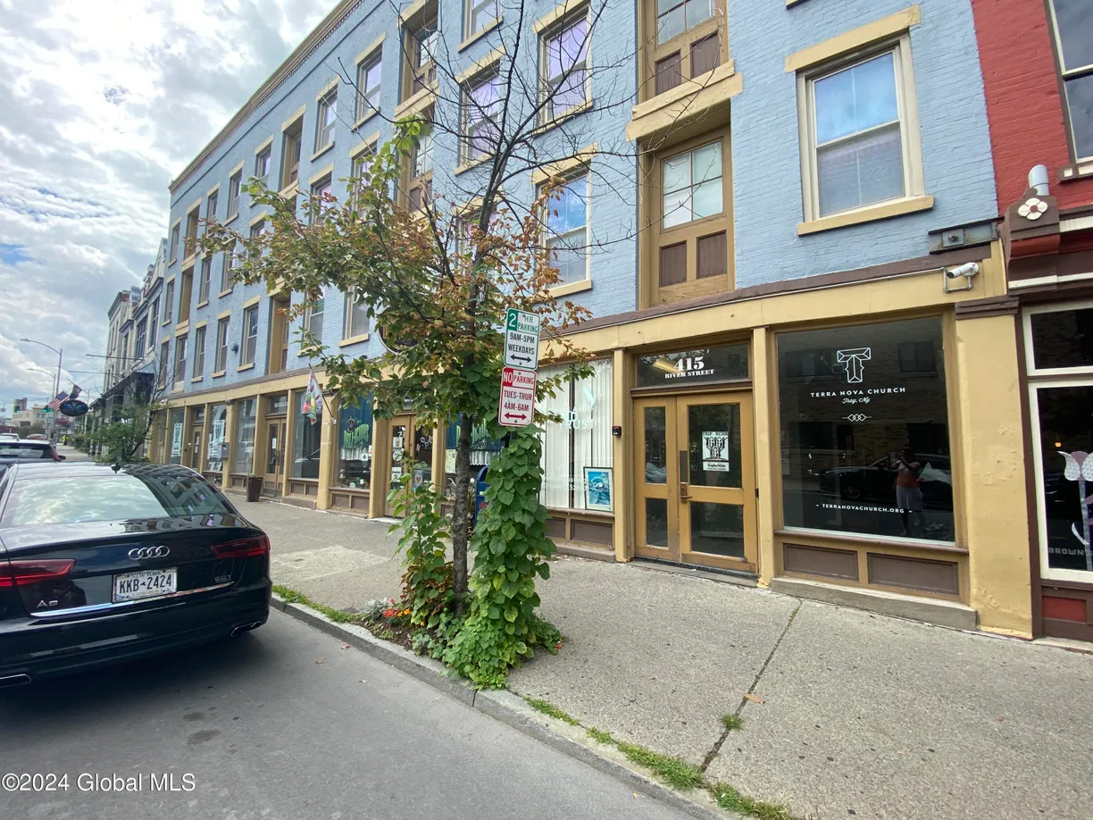 Hudson Valley Real Estate | View 409-415 River Street, Suite B | Listing
