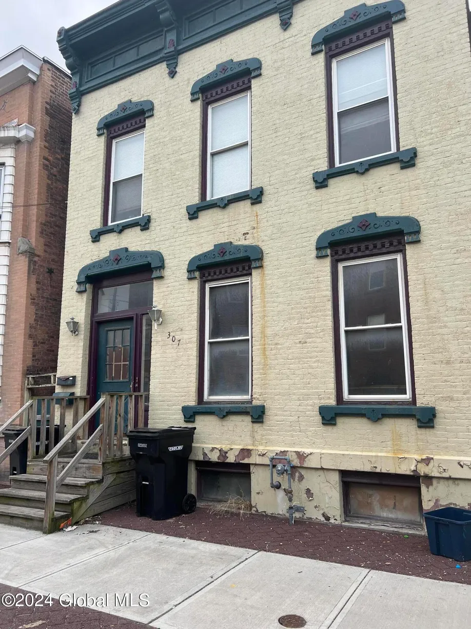 Hudson Valley Real Estate | View 307 3rd Street | 4 Beds, 2 Baths