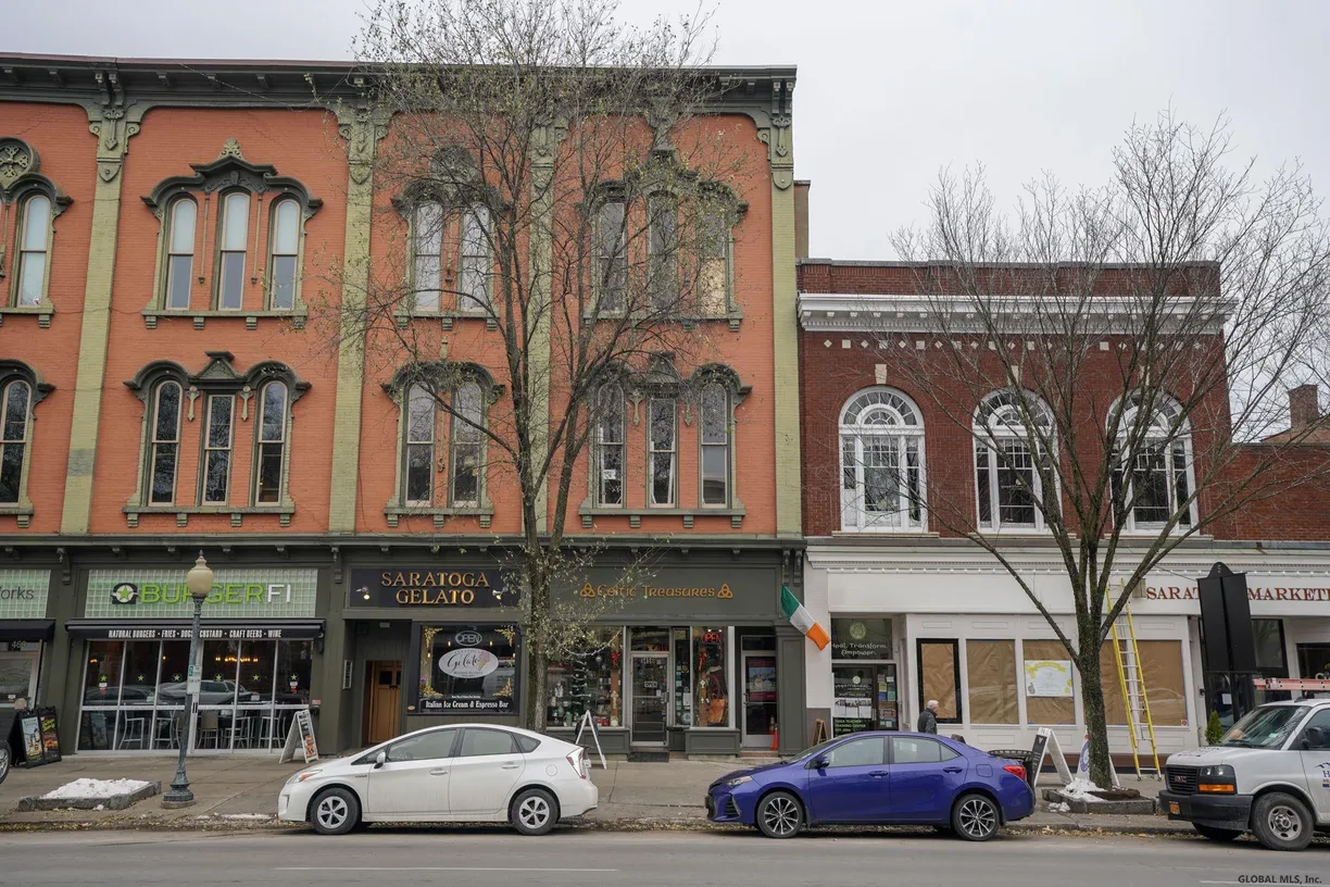 Hudson Valley Real Estate | View 456 Broadway, 202