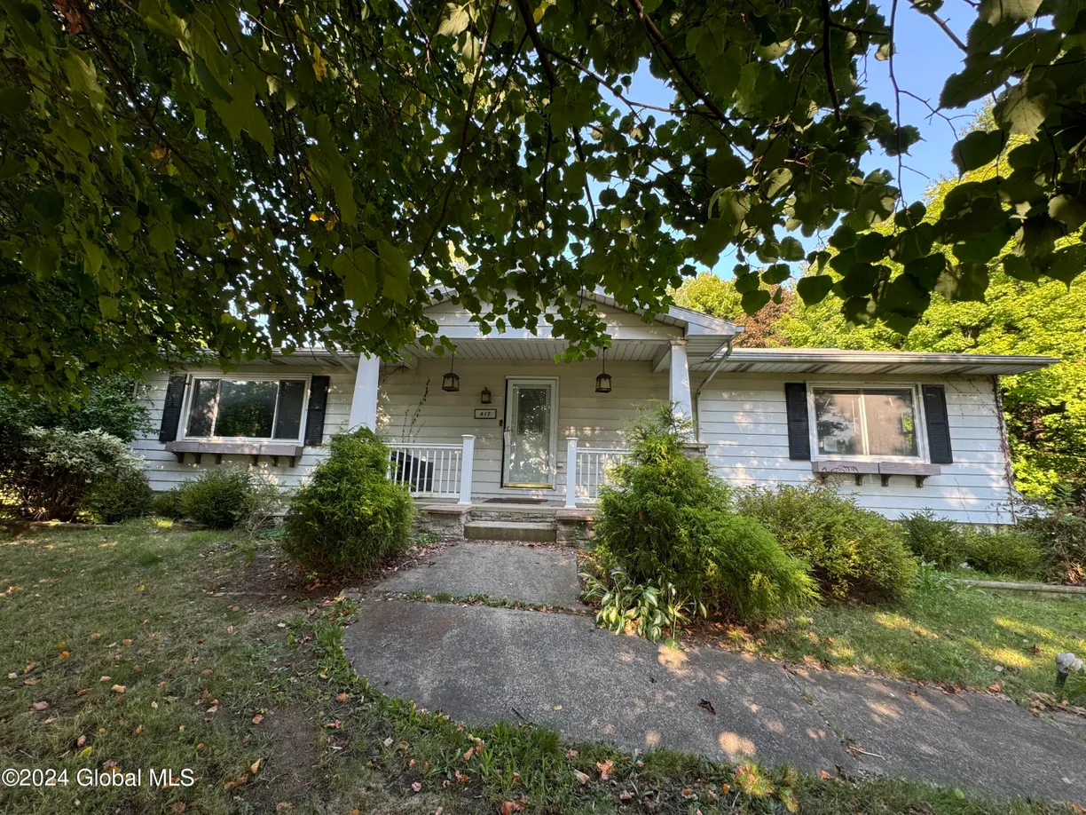 Hudson Valley Real Estate | View 417 Albany-Shaker Road | 2 Beds, 1 Bath
