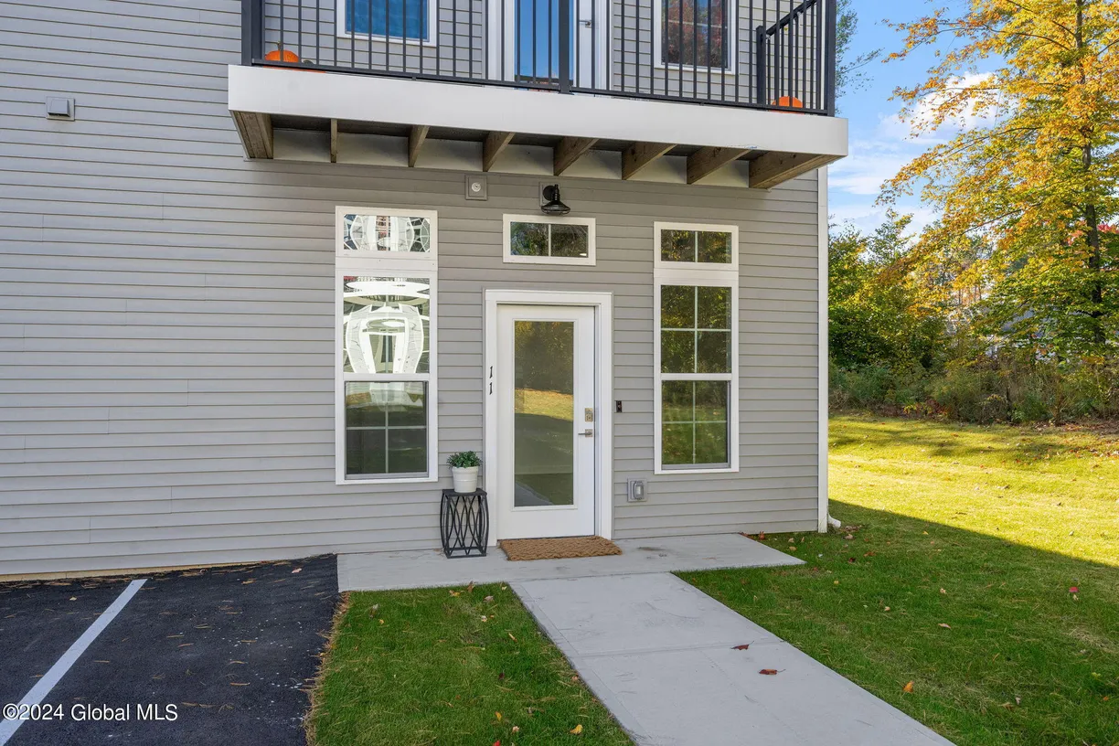 Hudson Valley Real Estate | View 1 Forest Ridge Boulevard, ZINC | 1 Bed, 1 Bath
