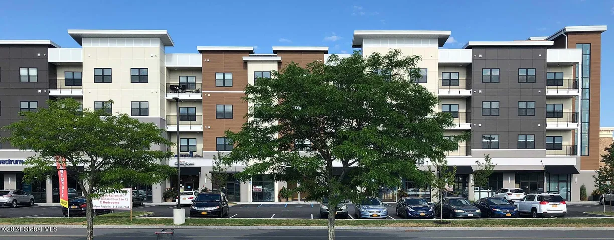 Hudson Valley Real Estate | View 15 S CLIFTON COUNTRY Road, 208 | 2 Beds, 2 Baths