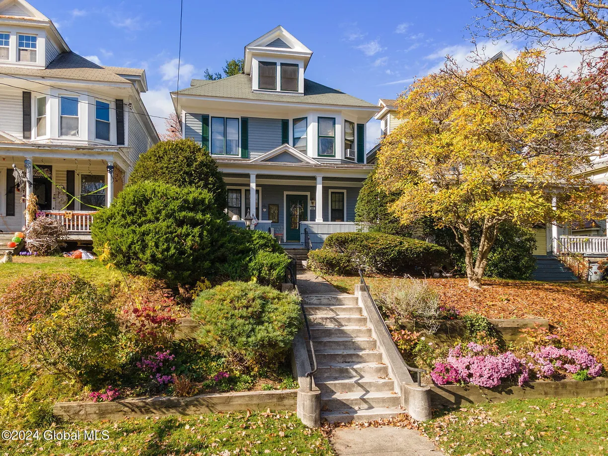 Hudson Valley Real Estate | View 110 N Pine Avenue | 4 Beds, 1 Bath