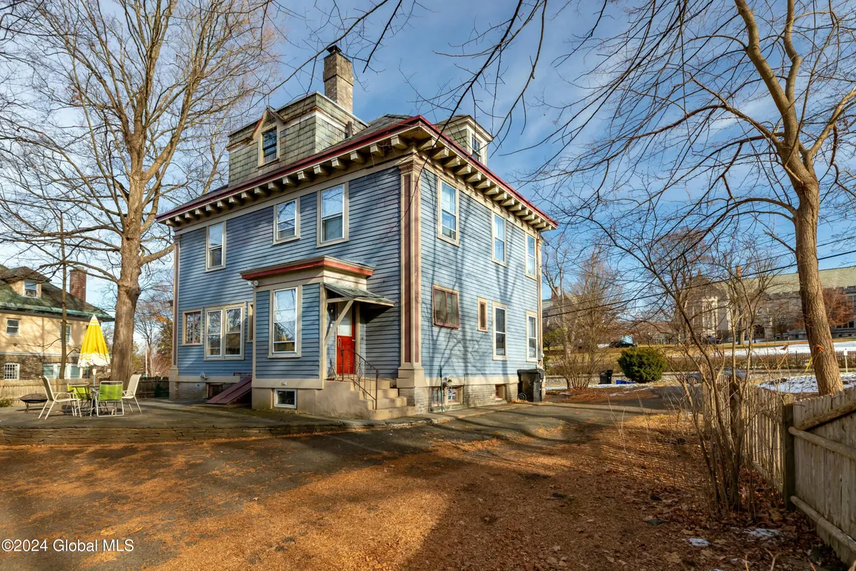 Hudson Valley Real Estate | View 290 Pawling Avenue | Listing