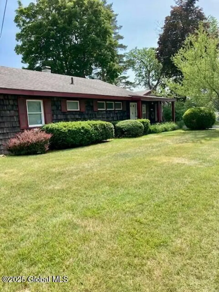 Hudson Valley Real Estate | View 2 Schuyler Drive | 3 Beds, 1 Bath