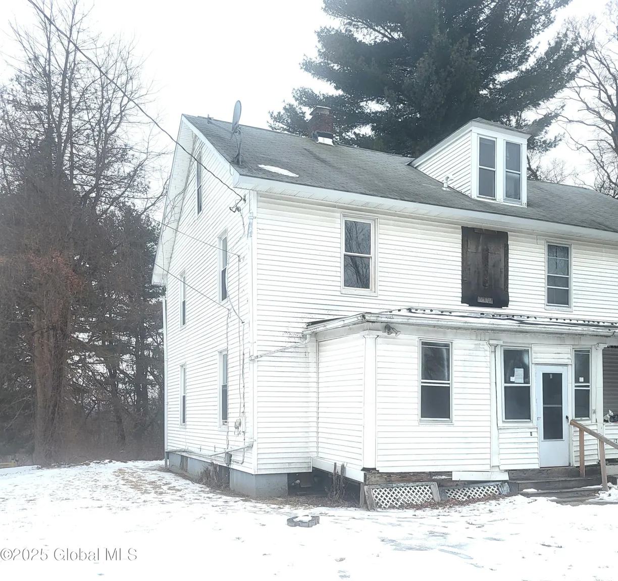 Hudson Valley Real Estate | View 14 Lynch Avenue | 3 Beds, 1 Bath