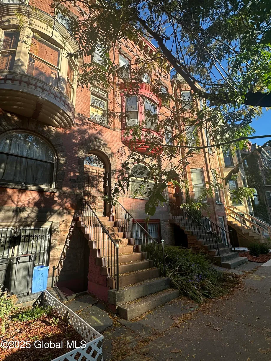 Hudson Valley Real Estate | View 39 S Lake Avenue, Unit #4 | Listing