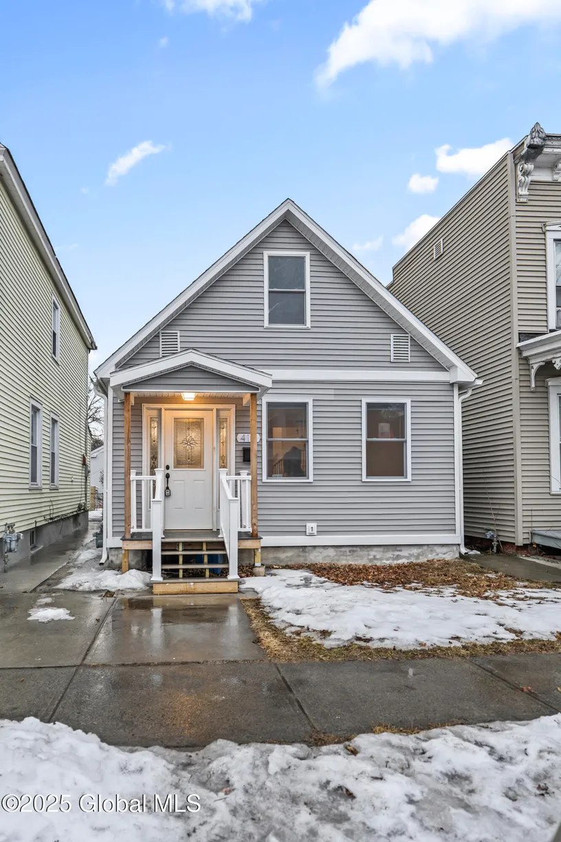 Hudson Valley Real Estate | View 415 6th Avenue | 4 Beds, 2 Baths