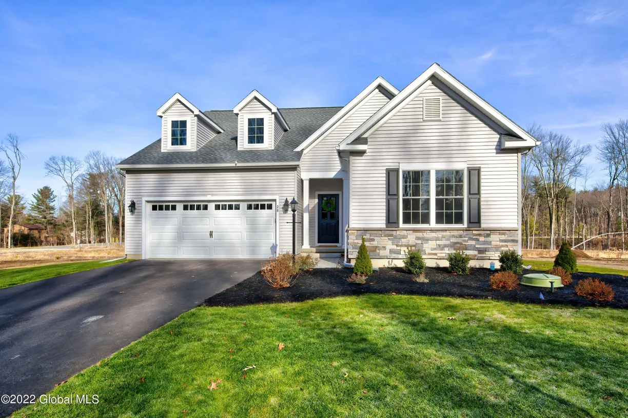 Hudson Valley Real Estate | View 3 Fairmont Drive | 3 Beds, 2 Baths