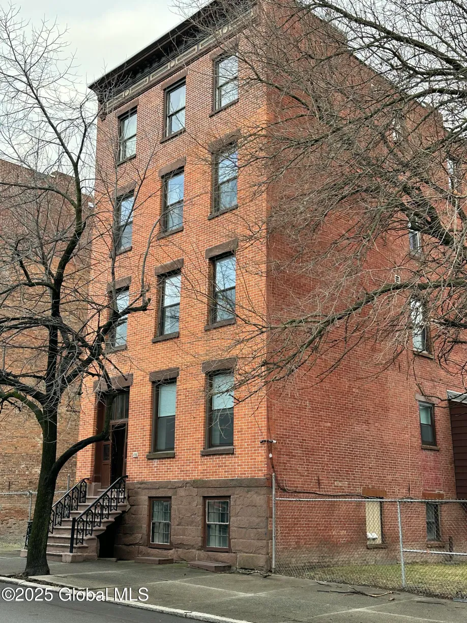 Hudson Valley Real Estate | View 156 2nd Street | 12 Beds, 8 Baths