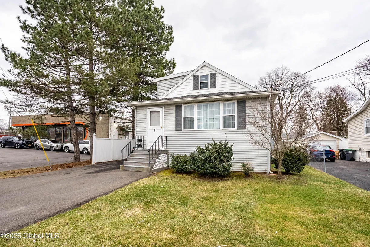 Hudson Valley Real Estate | View 2 Lincoln Avenue | 3 Beds, 2 Baths