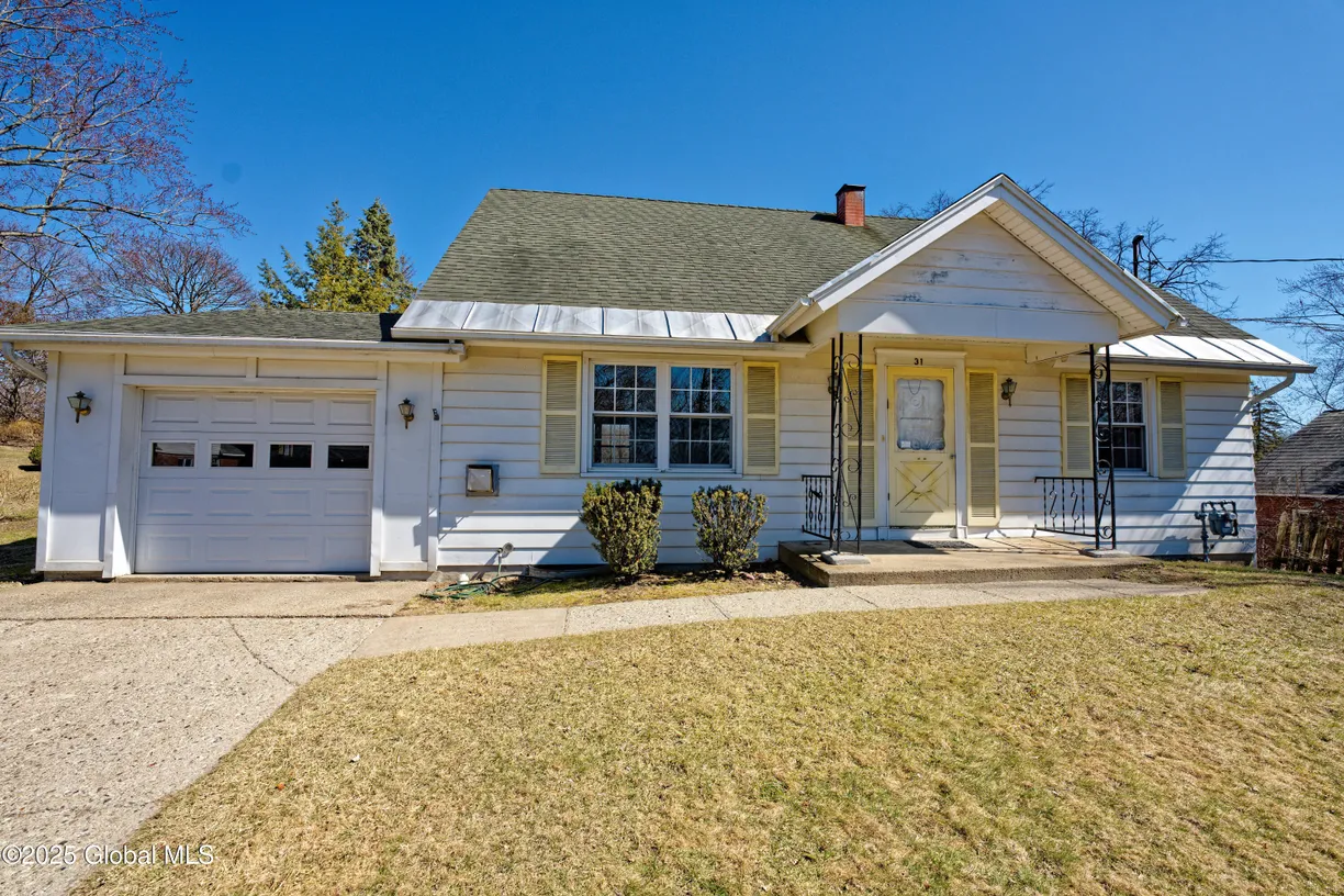 Hudson Valley Real Estate | View 31 Mellon Avenue | 4 Beds, 2 Baths