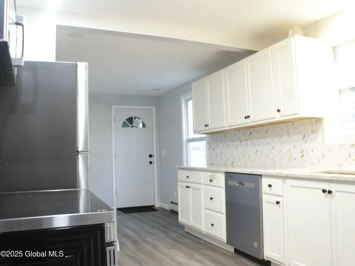 Hudson Valley Real Estate | View 7 N Reineman Street | Listing