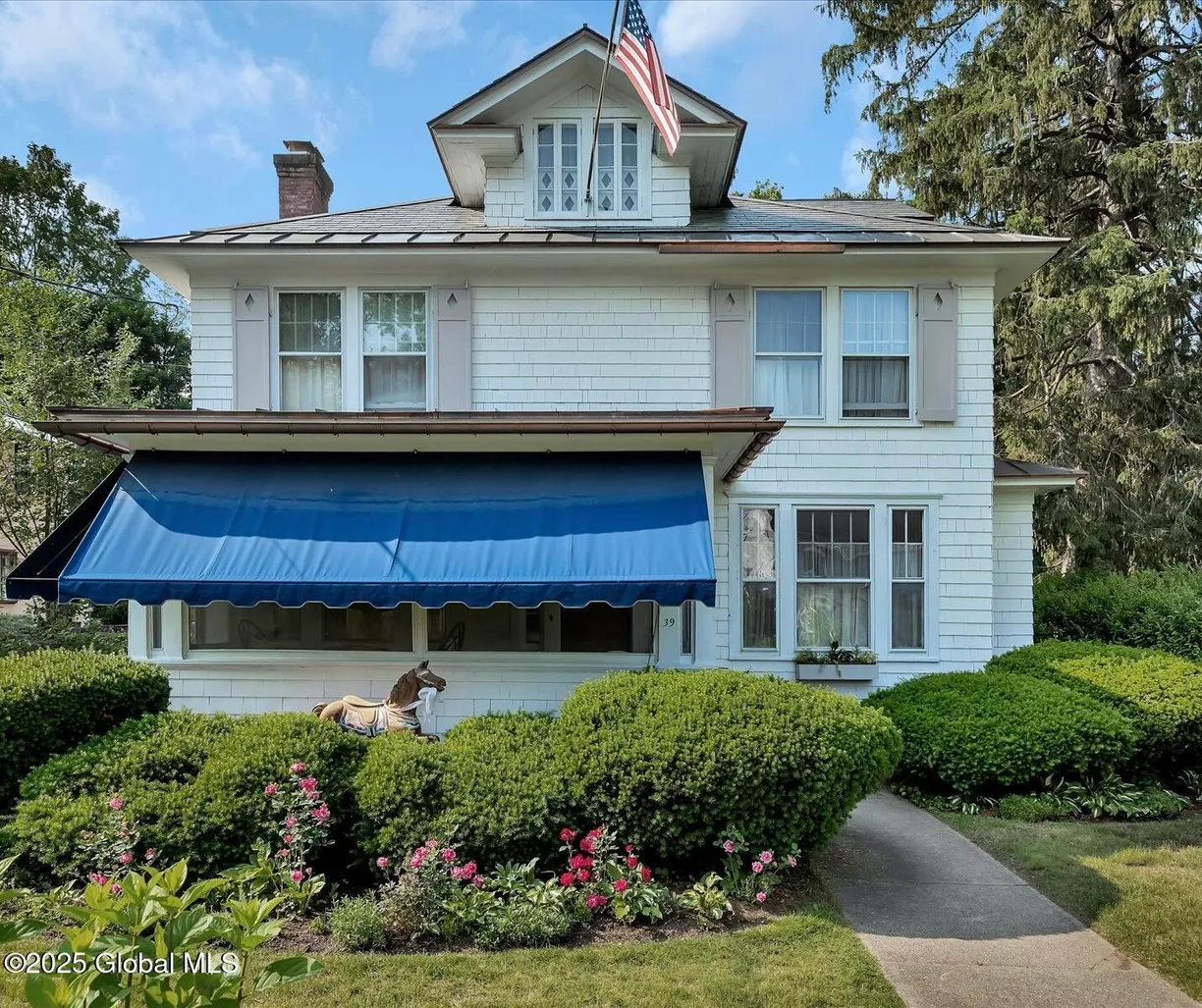 Hudson Valley Real Estate | View 39 5th Avenue | 4 Beds, 2 Baths