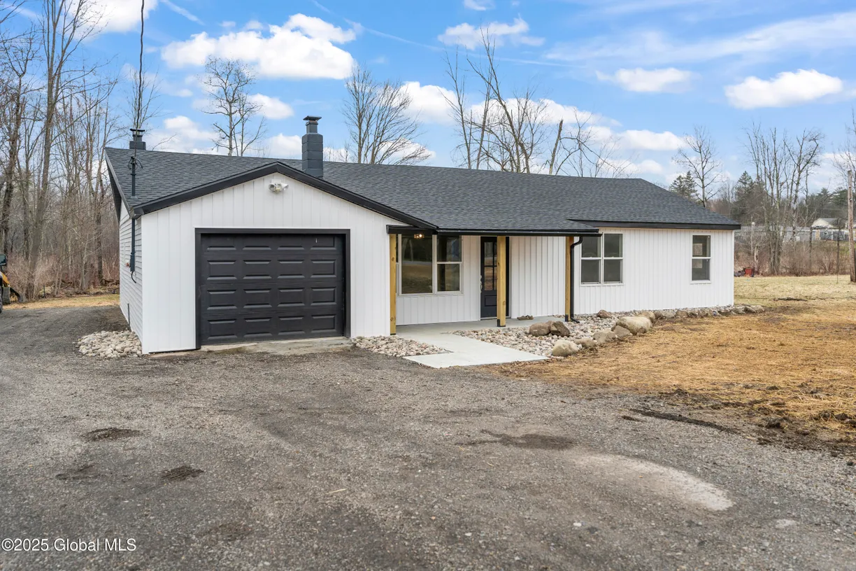 Hudson Valley Real Estate | View 393 Midline Road | 3 Beds, 1 Bath