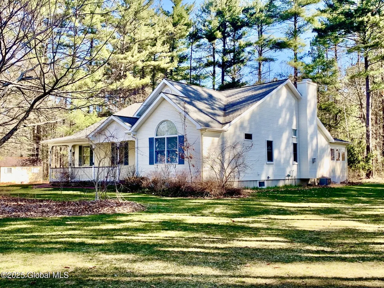Hudson Valley Real Estate | View 6 Doe Run | 3 Beds, 3 Baths