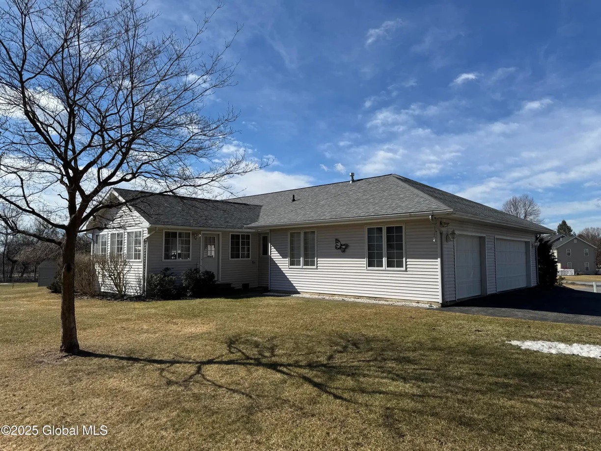Hudson Valley Real Estate | View 4 Buttercup Court | Listing