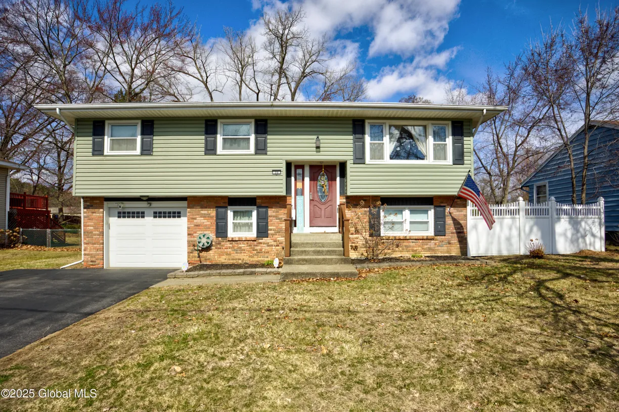 Hudson Valley Real Estate | View 35 Lincoln Avenue | 3 Beds, 2 Baths