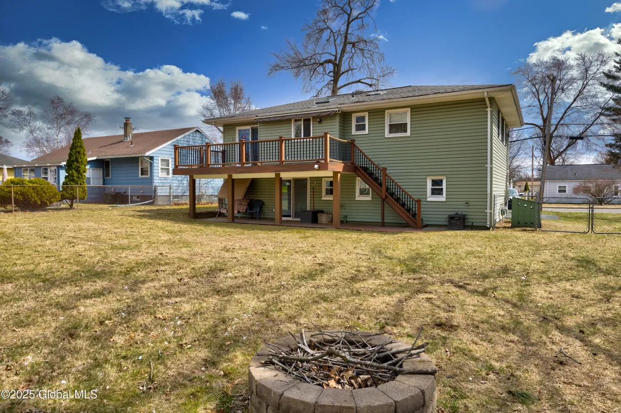 Hudson Valley Real Estate | View 35 Lincoln Avenue | Listing