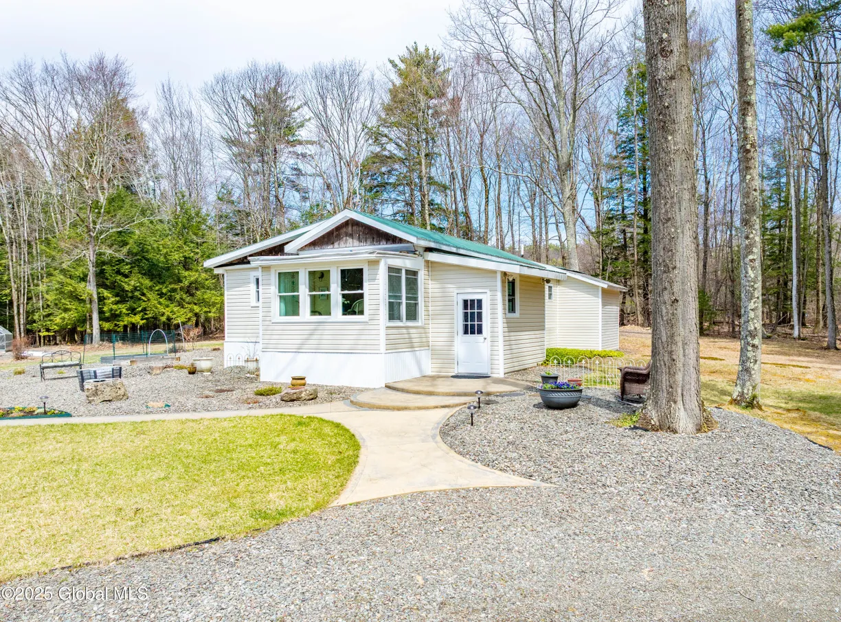 Hudson Valley Real Estate | View 77 Davitt Lake Road | 1 Bed, 1 Bath