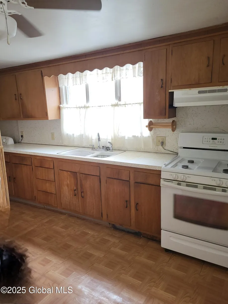 Hudson Valley Real Estate | View 8 Broadway | Listing