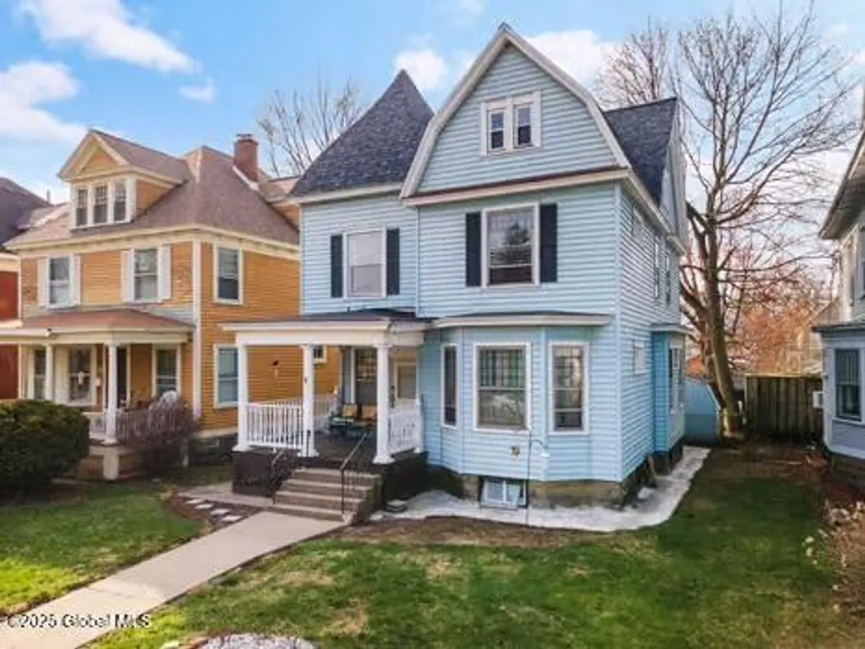 Hudson Valley Real Estate | View 1039 Parkwood Boulevard | Listing