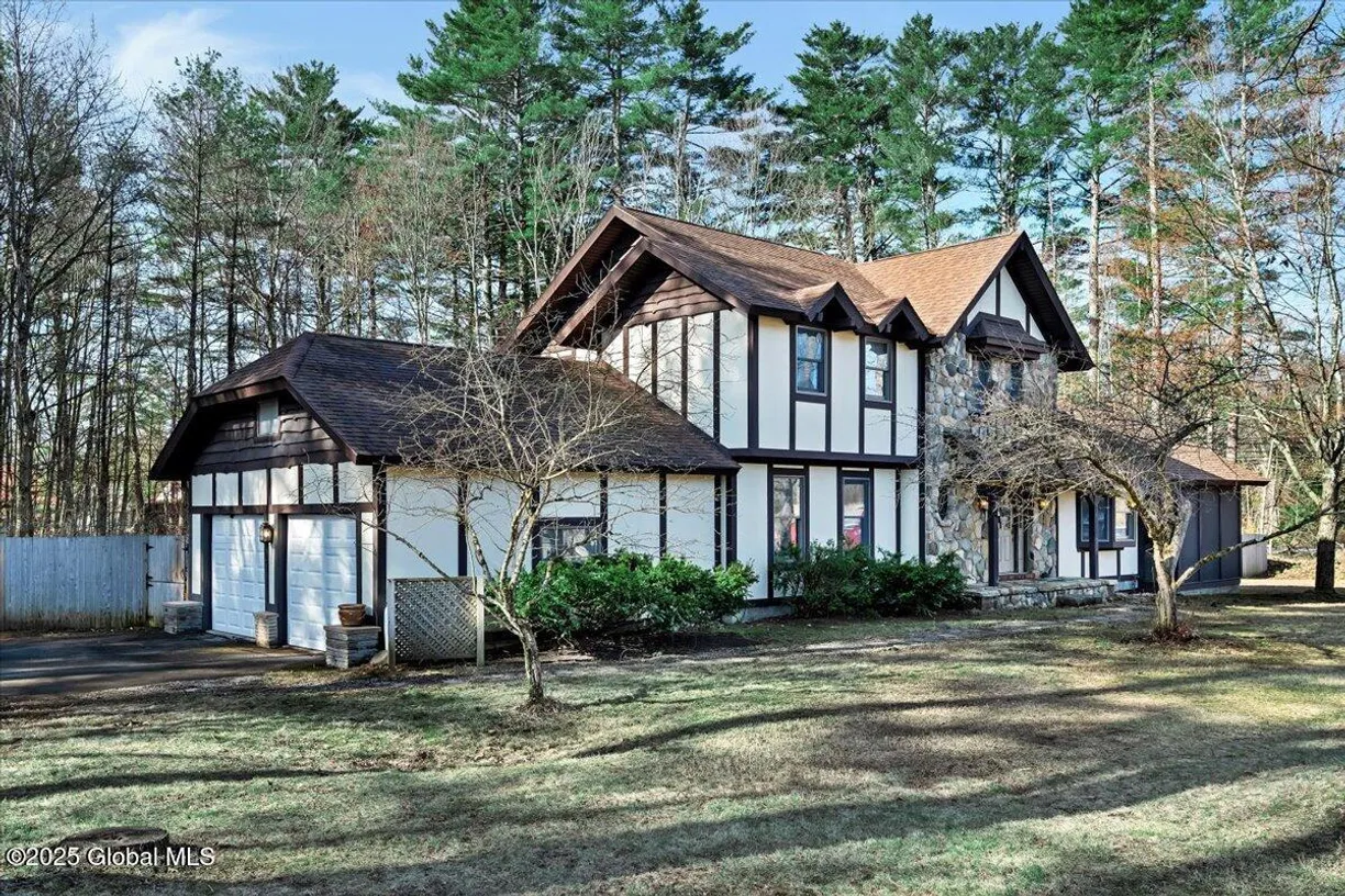 Hudson Valley Real Estate | View 2257 Call Street | 4 Beds, 3 Baths