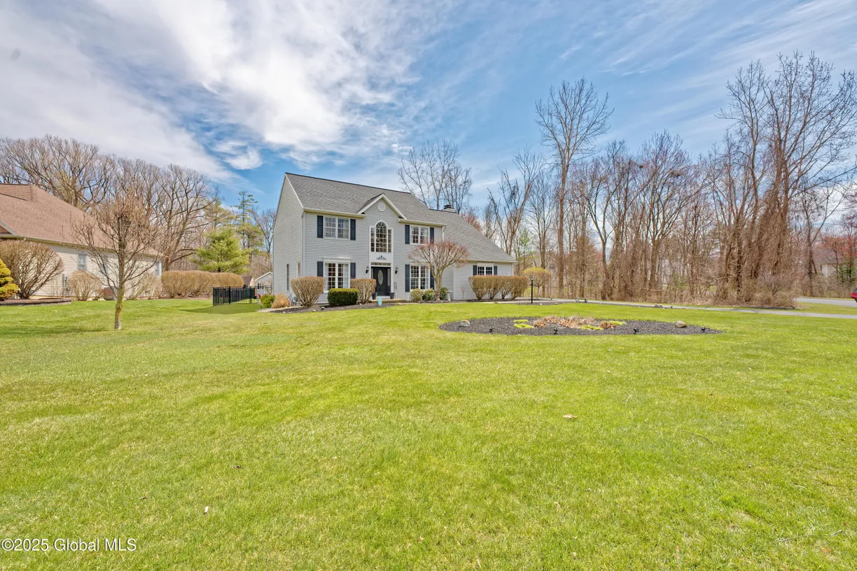 Hudson Valley Real Estate | View 33 Spice Mill Boulevard | Listing