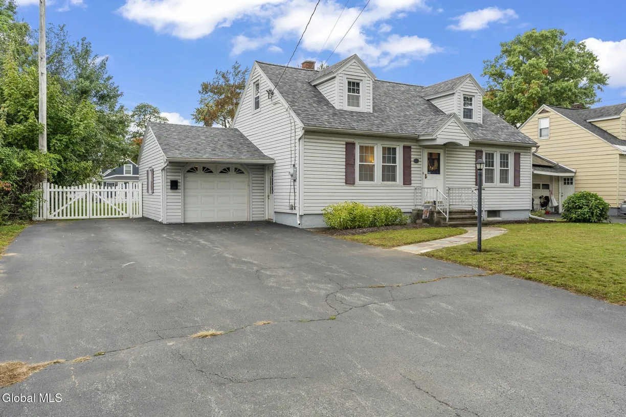 1921 Bernice Street, Rotterdam, NY 12303 Property for sale
