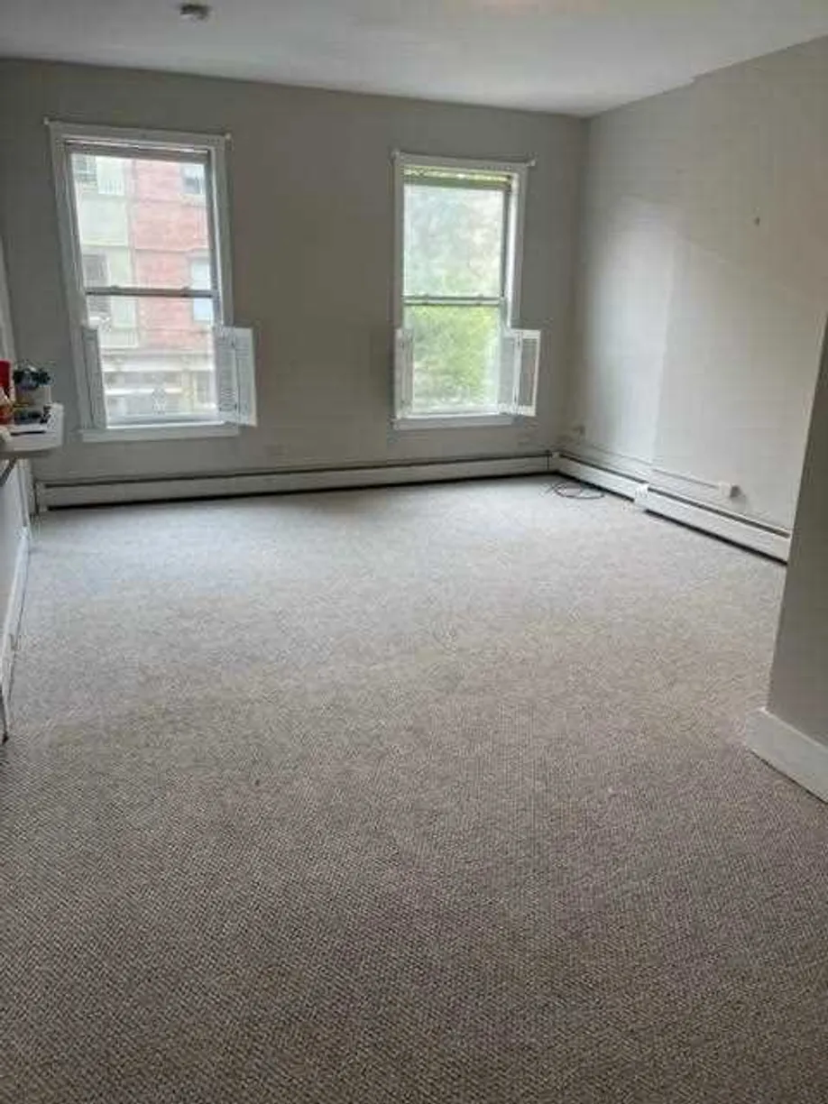 Hudson Valley Real Estate | View 172 Main St