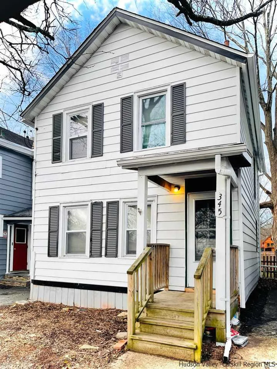 Hudson Valley Real Estate | View 345 Washington | 3 Beds, 1 Bath