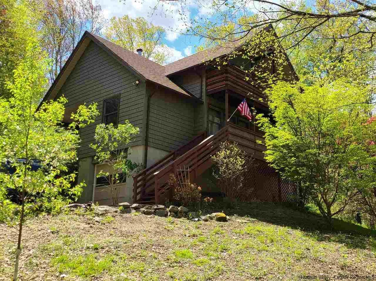 Hudson Valley Real Estate | View 62 Dubois | 4 Beds, 3 Baths