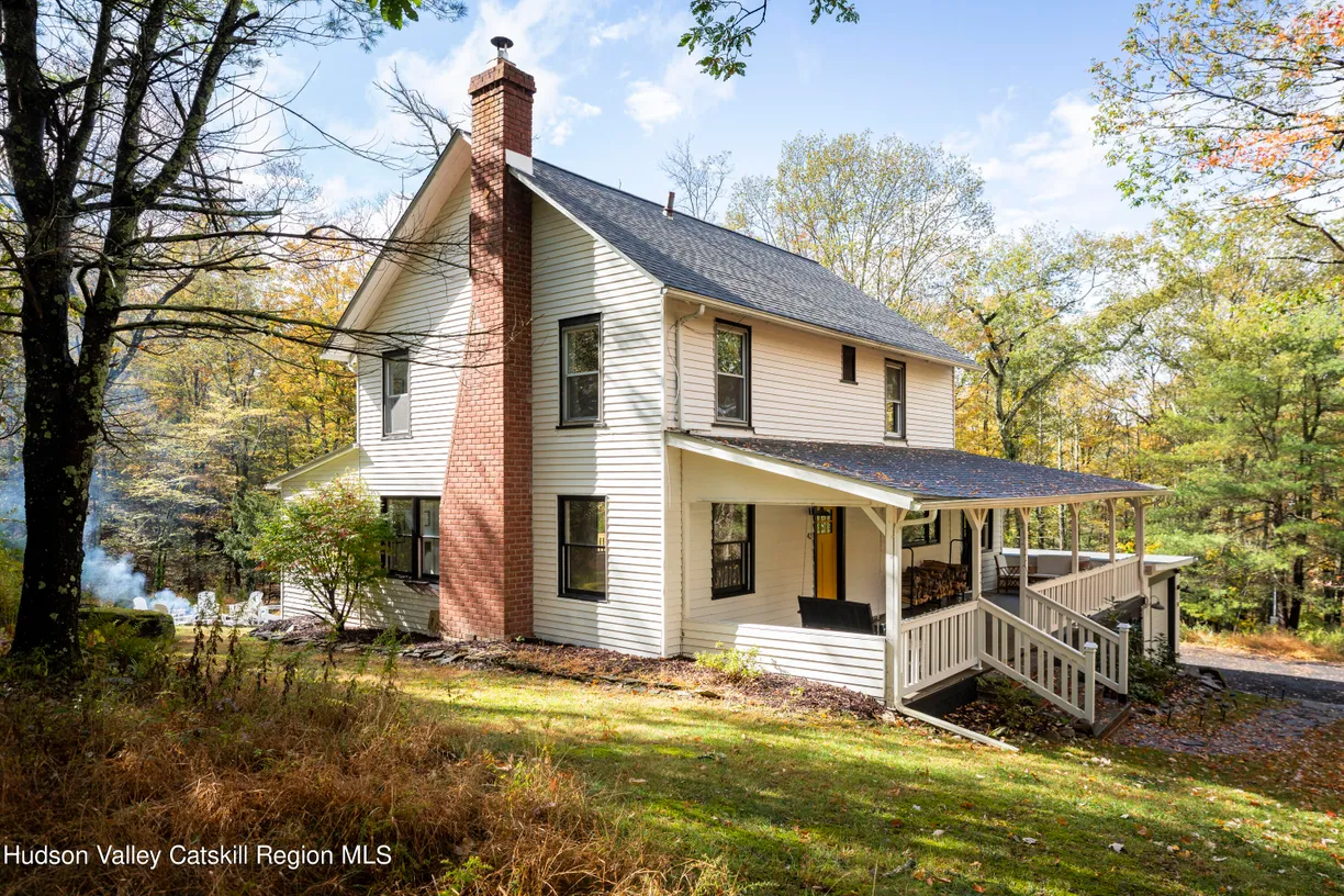 Hudson Valley Real Estate | View 43 Mount Airy Road | 3 Beds, 2 Baths