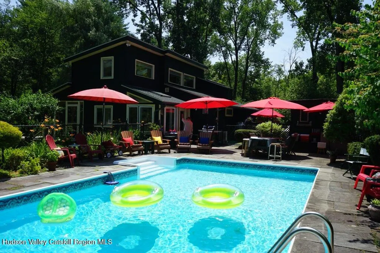 Hudson Valley Real Estate | View 33 Cottonwood Lane | Listing