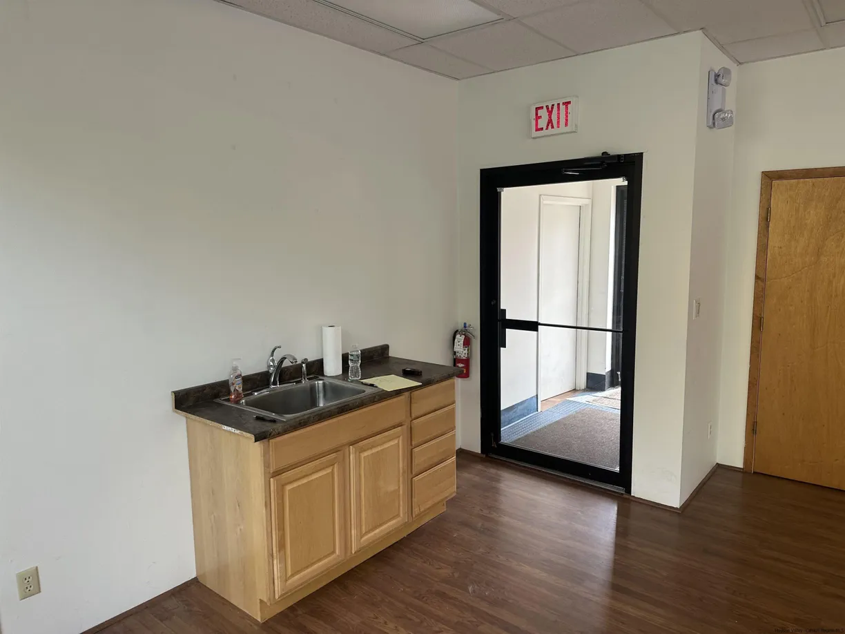 Hudson Valley Real Estate | View 256 Clinton Avenue | Listing