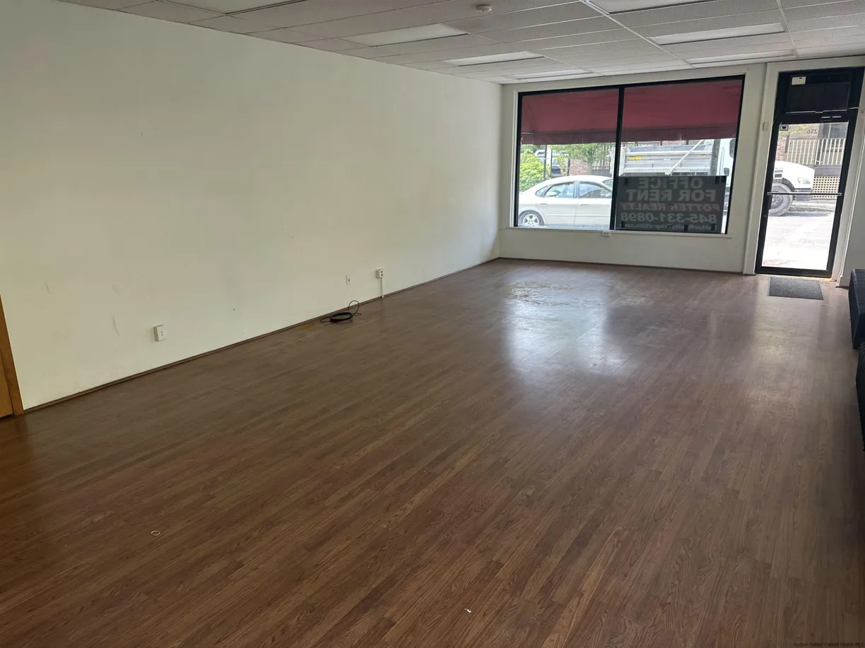 Hudson Valley Real Estate | View 256 Clinton Avenue | Listing
