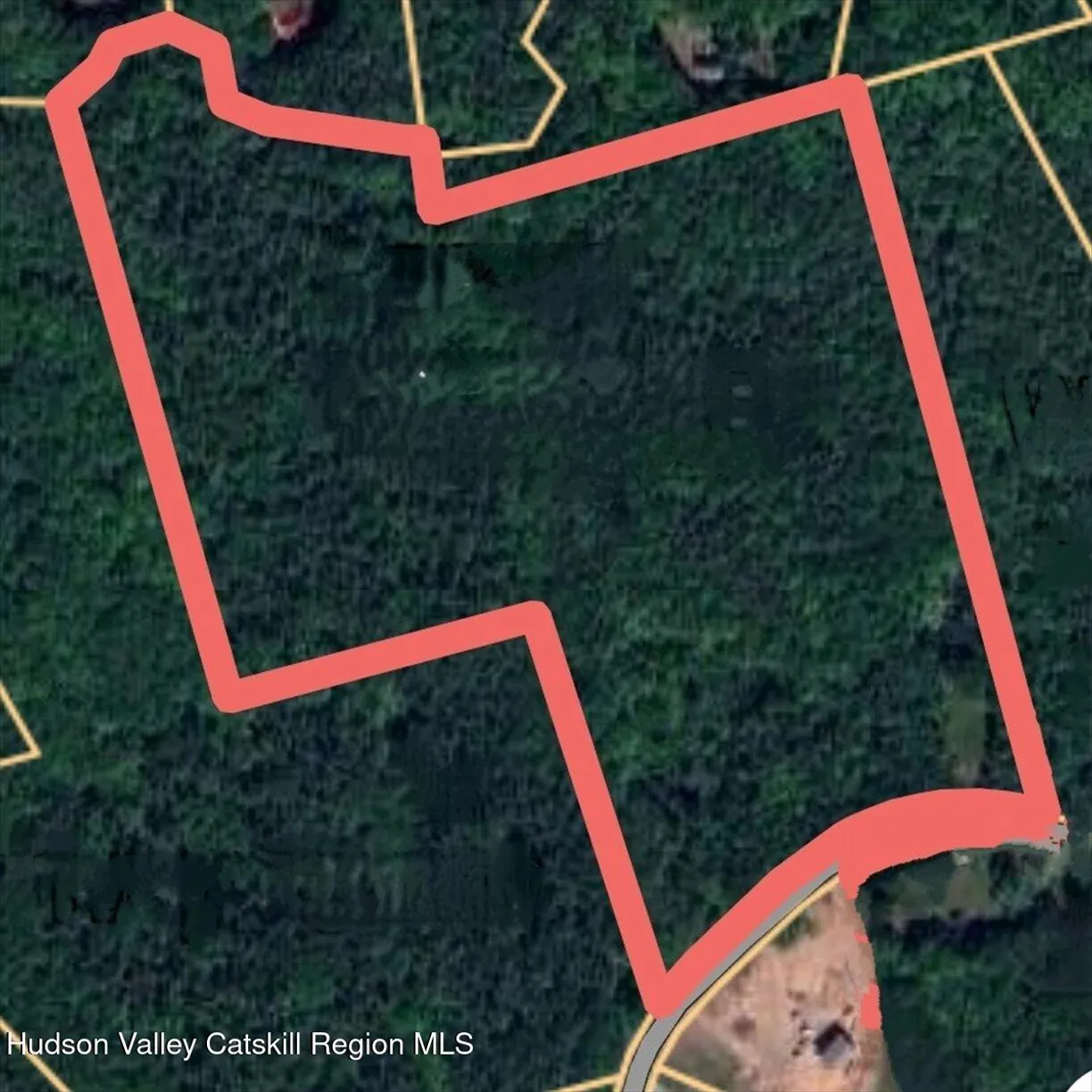 Hudson Valley Real Estate | View 305 Maple Lawn Road | Listing