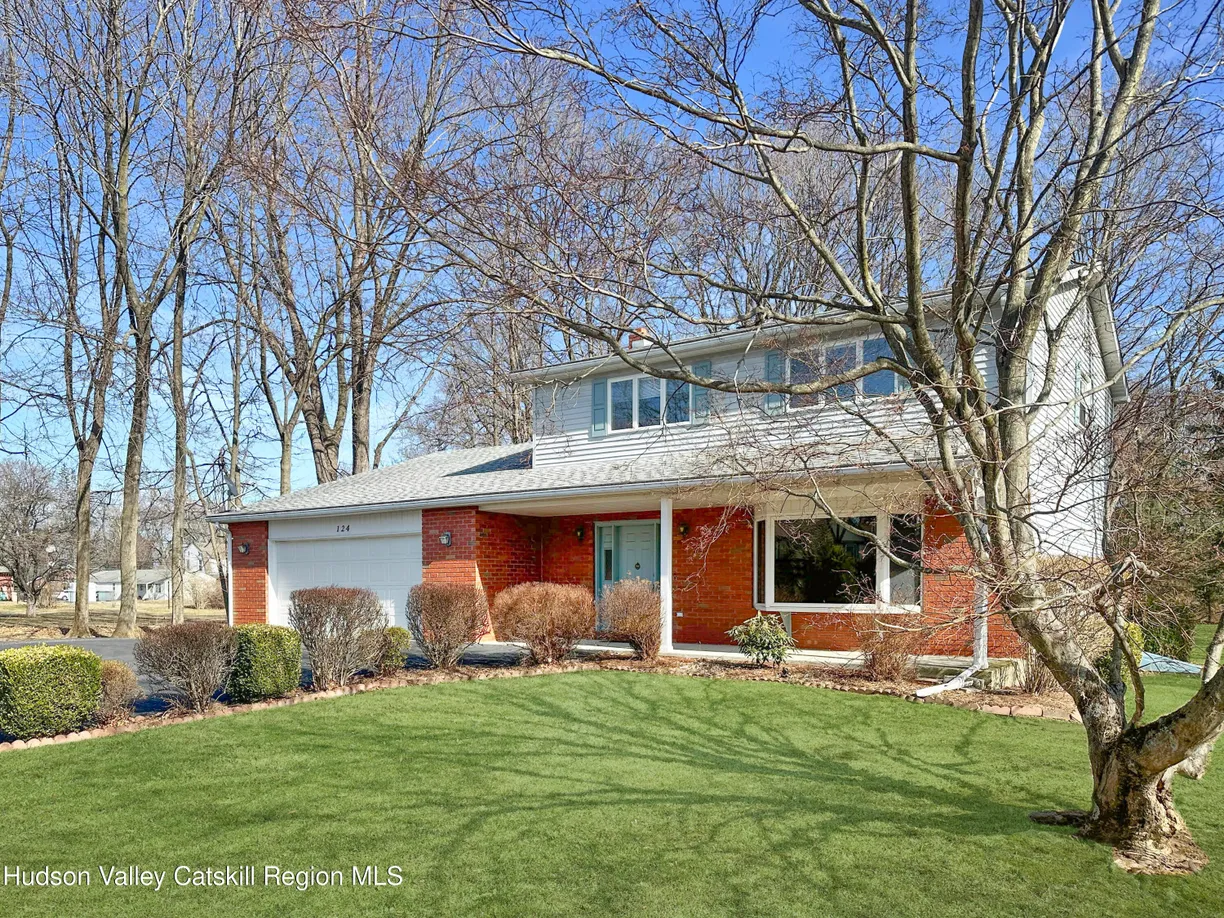 Hudson Valley Real Estate | View 124 Wildwing Park Road | 4 Beds, 3 Baths