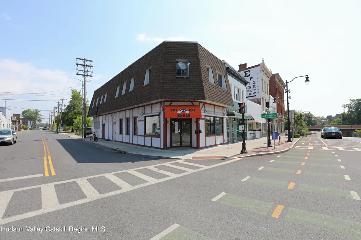 Hudson Valley Real Estate | View 584 Broadway