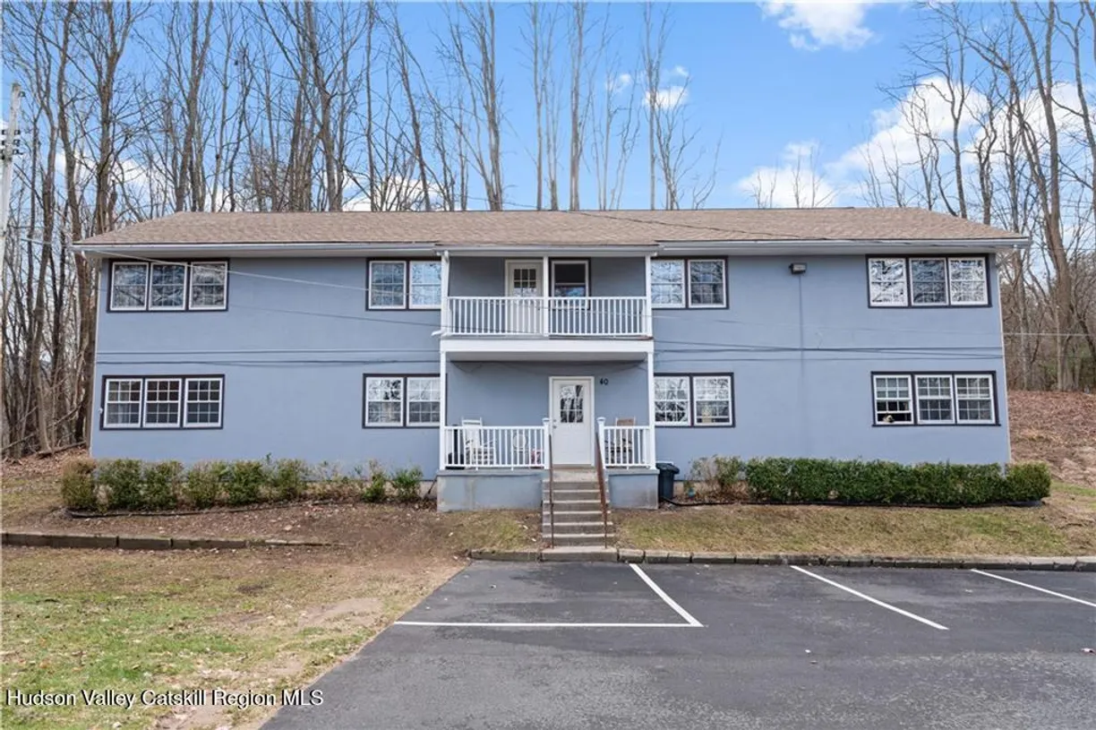 Hudson Valley Real Estate | View 40 Burlison Avenue, 3 | 2 Beds, 1 Bath