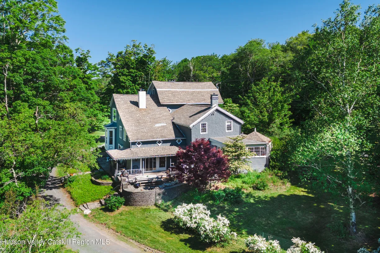 Hudson Valley Real Estate | View 2016 Platte Clove Road | 8 Beds, 5 Baths