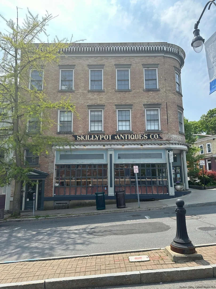 Hudson Valley Real Estate | View 39 Broadway, 2nd #1 | Listing