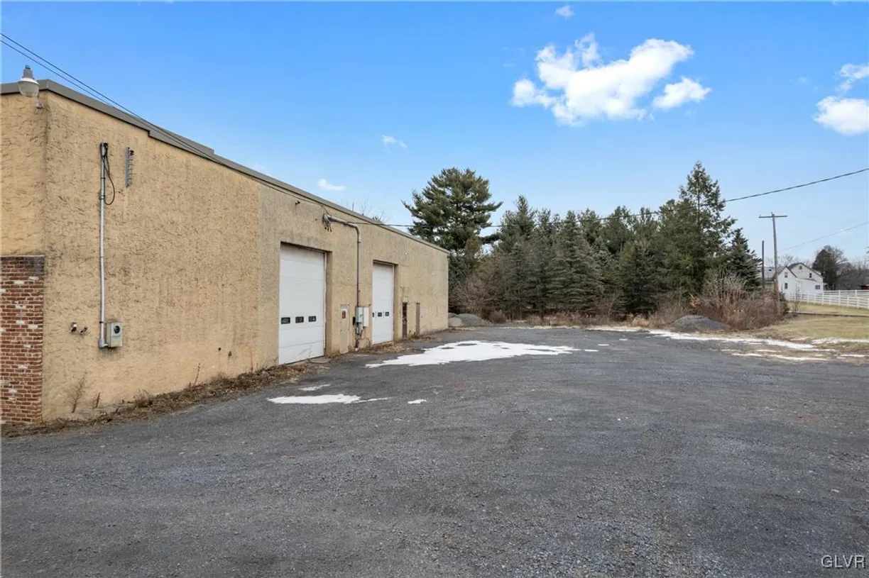 Central NJ/Bucks County, PA Real Estate | View 400 Branch | Listing