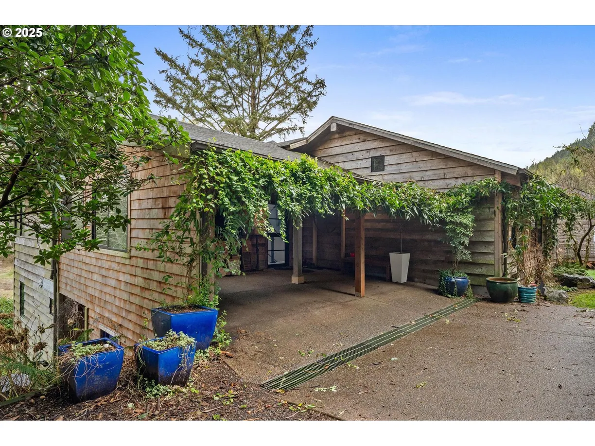 Portland, OR Real Estate | View 5280 S FAIRWAY | 4 Beds, 2 Baths