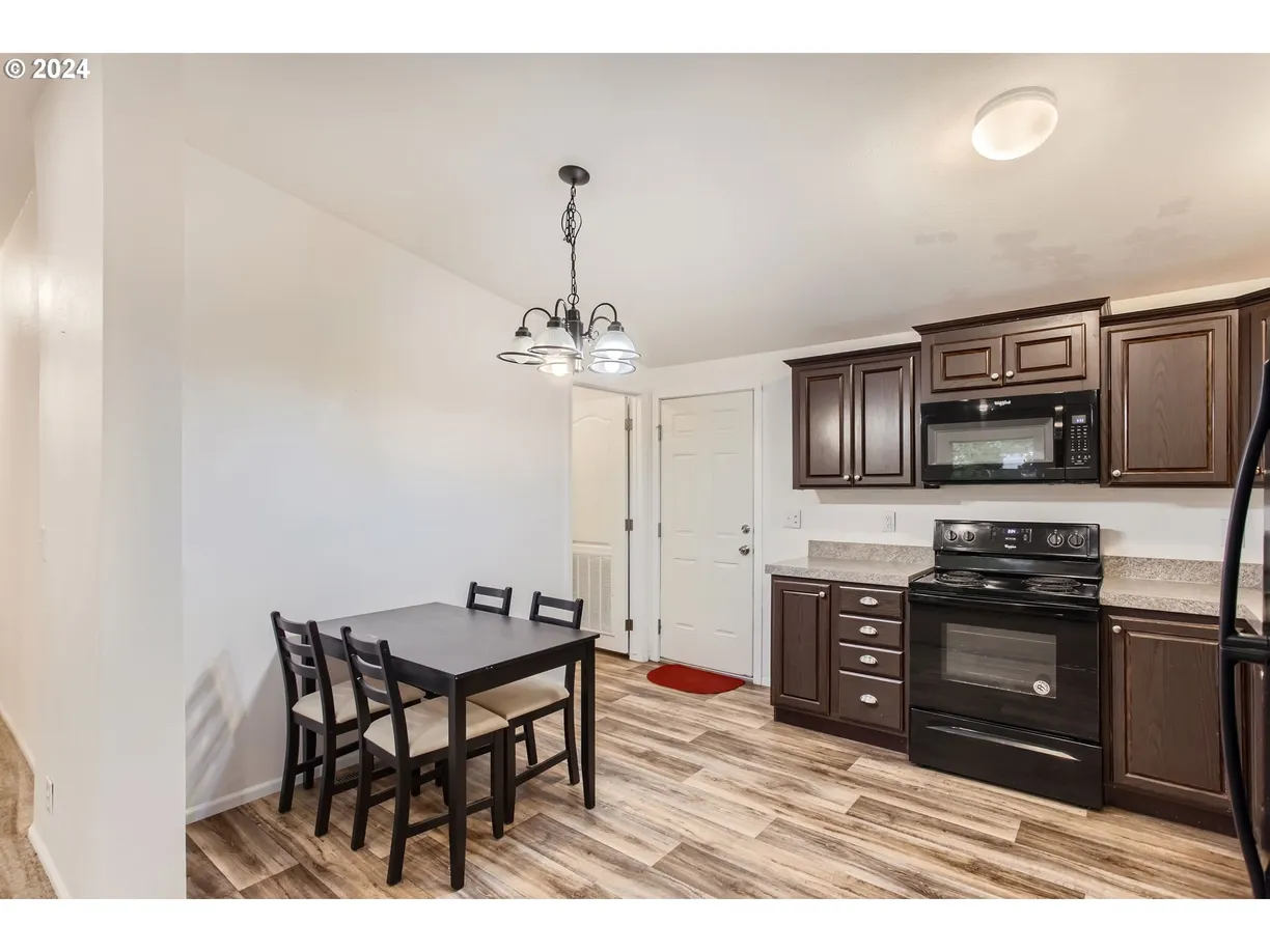 Portland, OR Real Estate | View 11491 SW ROYAL VILLA | Listing