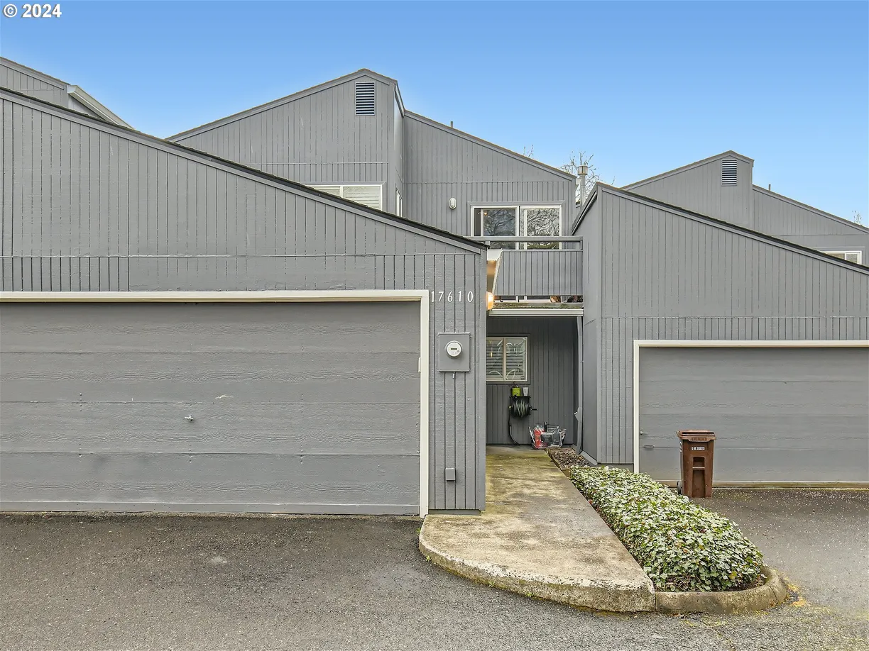 Portland, OR Real Estate | View 17610 NW ROLLING HILL | 4 Beds, 2 Baths