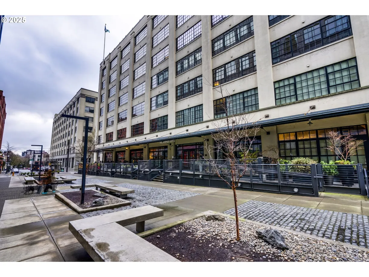 Portland, OR Real Estate | View 1400 NW IRVING, 328 | Listing
