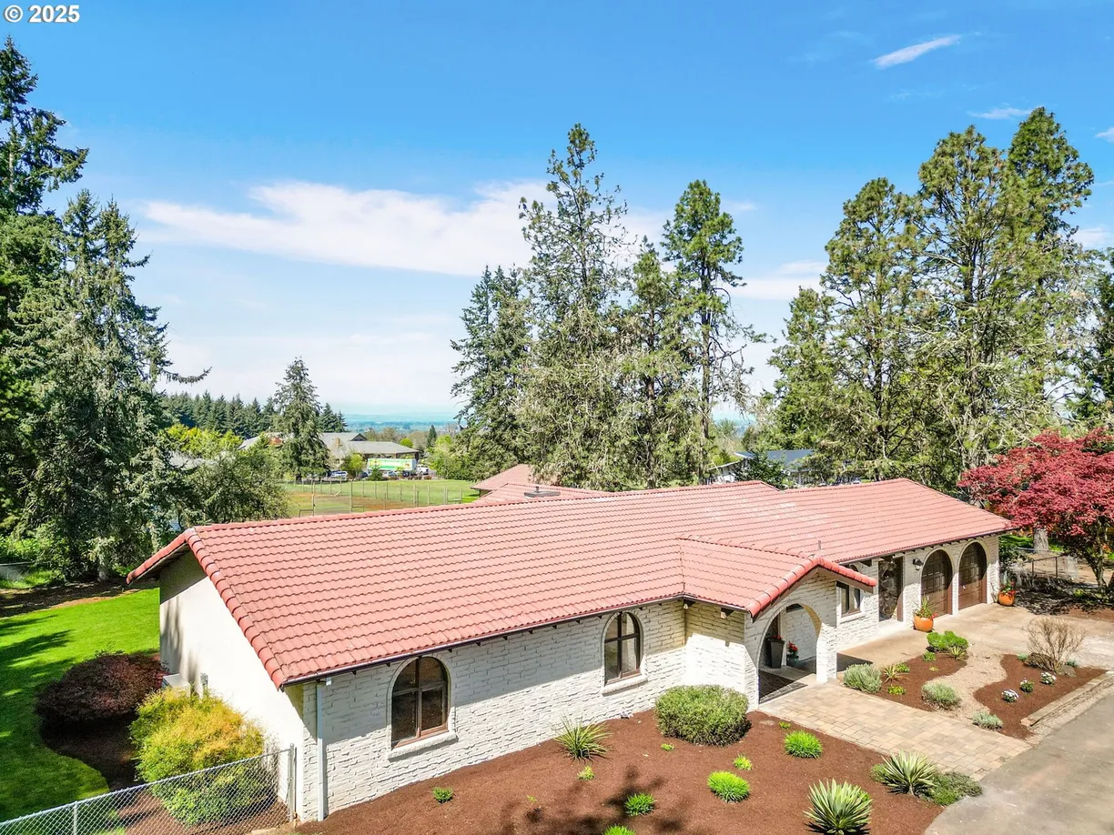 Portland, OR Real Estate | View 856 WOODLAND | 3 Beds, 2 Baths