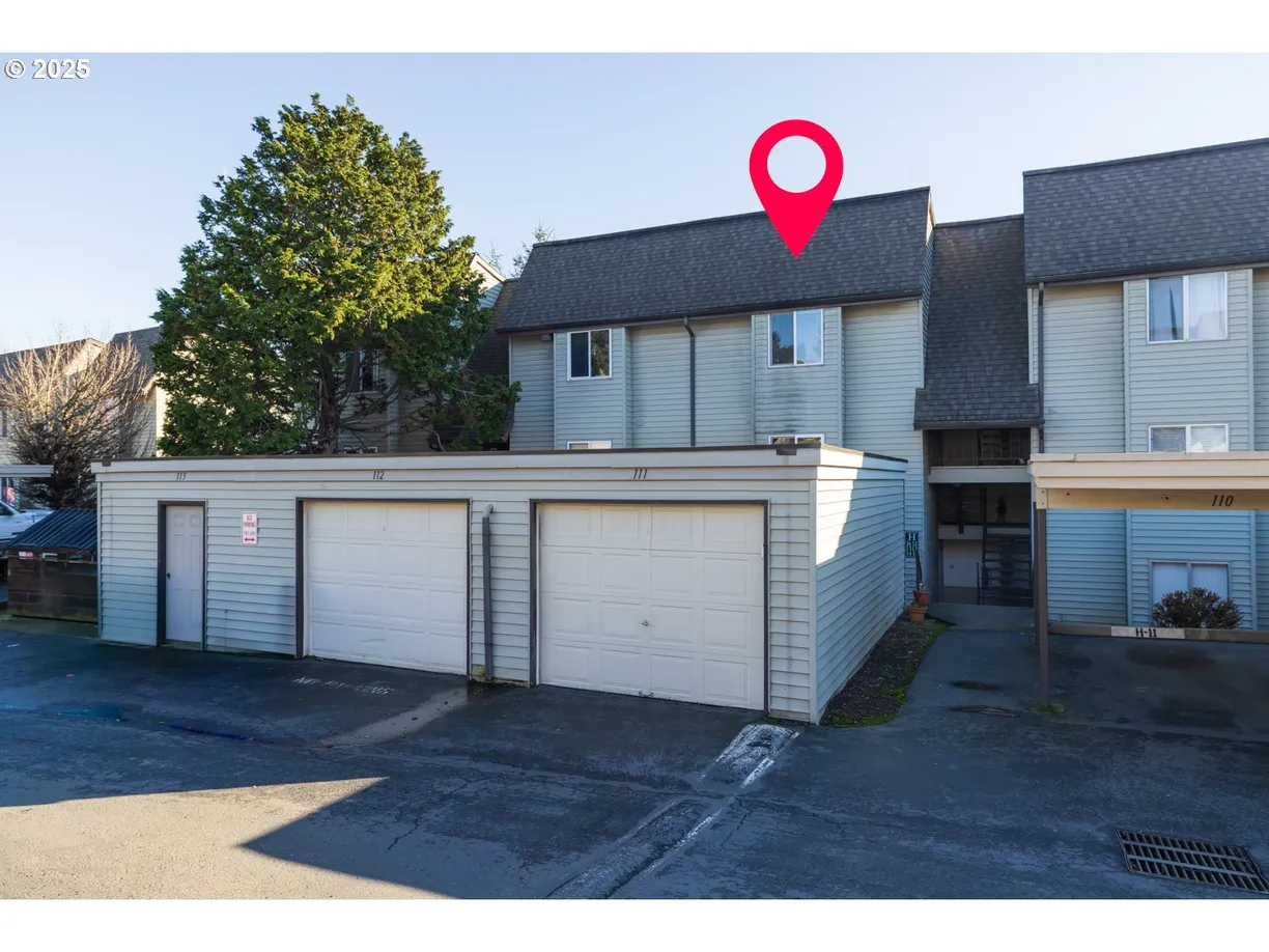 Portland, OR Real Estate | View 200 SW FLORENCE, H16 | 1 Bed, 1 Bath